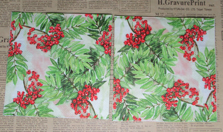 Paper Napkins (Pack of 2) Green Foliage with Red Berries Christmas