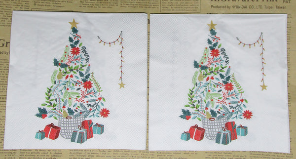 Paper Napkins (Pack of 2) Christmas Tree Presents Pine Leaves Lights