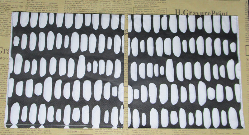 Paper Napkins (Pack of 2) White Paint Marks on Black Background