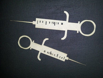Chipboard Needles Syringes (2 Pieces)